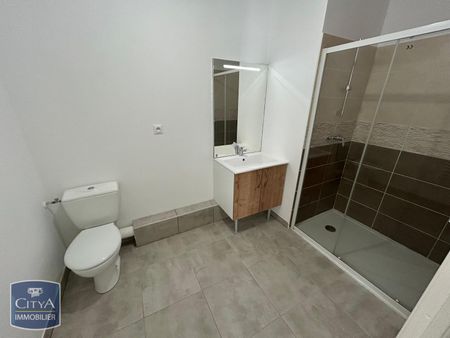 Location Appartement 2 pièces LA CRAU 83260 - Photo 4