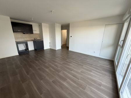 Location T3 avec terrasse, parking et cave - Poitiers - Photo 2