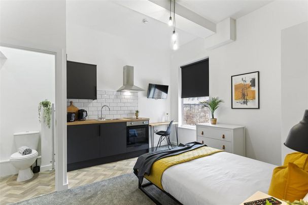 Studio to rent - Photo 1