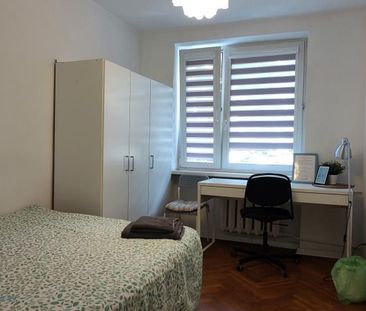 Warszawa, Śródmieście, Śródmieście Północne, Żurawia - Photo 2