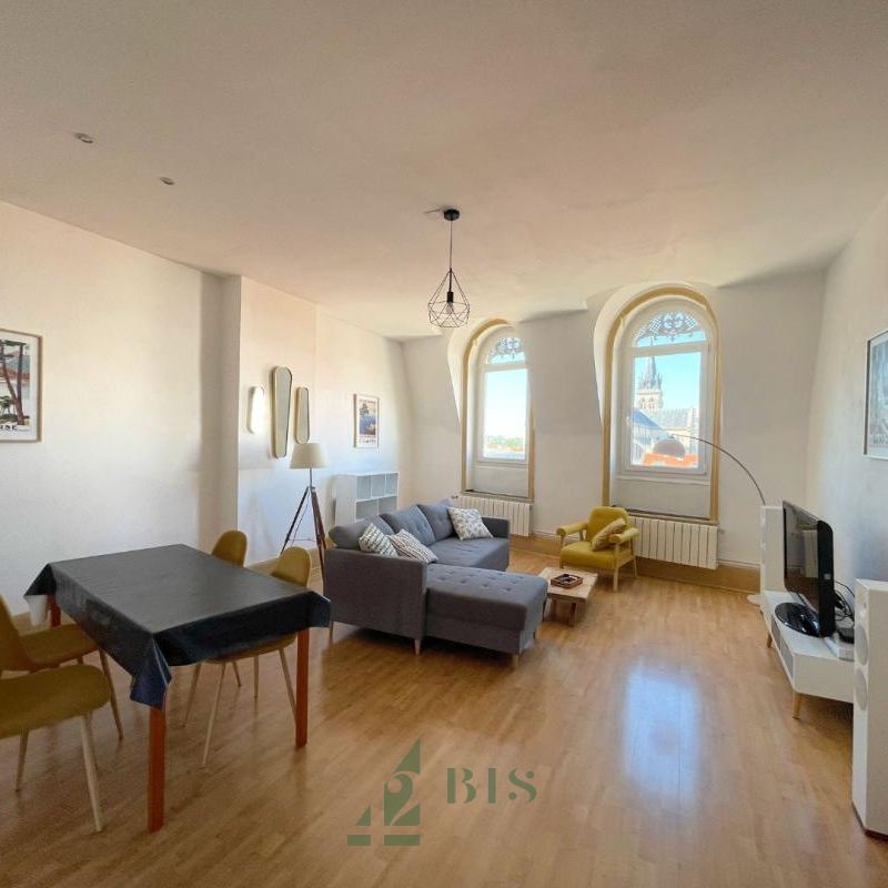 Location Appartement 4 pièces 102m² ROANNE 42300 - Photo 1