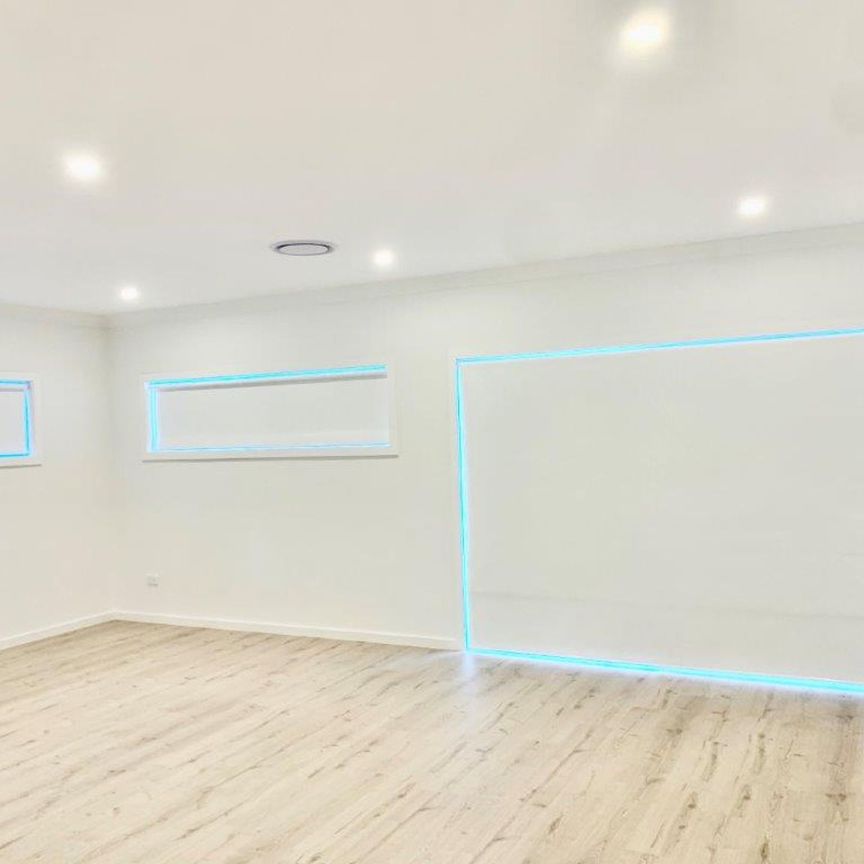 Luxurious Duplex with Studio - Photo 1