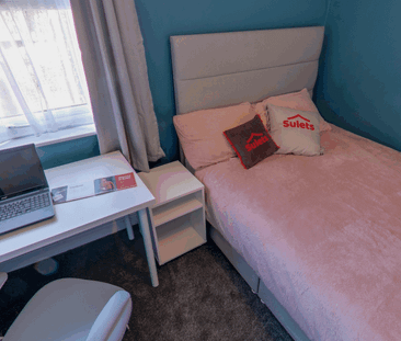 Queens Road (4 bed) - Photo 1