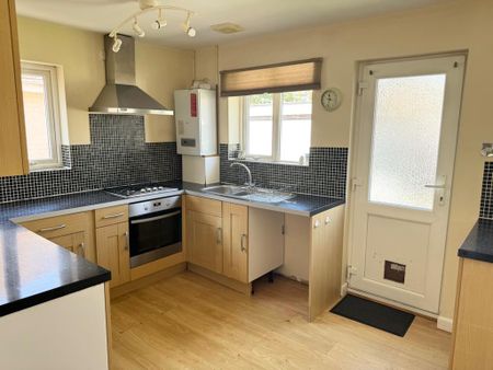 3 bedroom chalet to rent - Photo 5