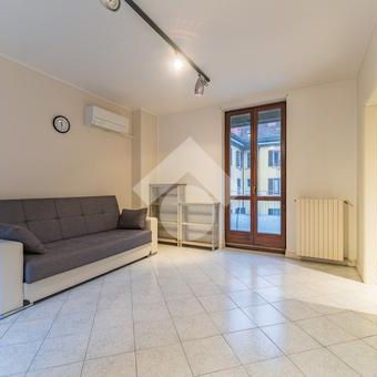 Bilocale in affitto - Photo 1
