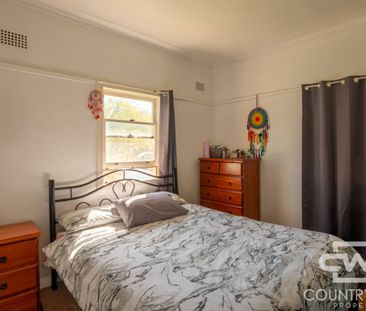 3 Bedroom Home close to Town - Photo 5