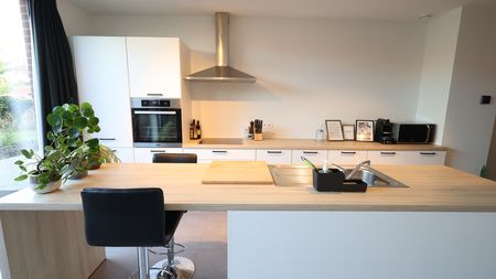 Gezellige en instapklare woning te huur nabij het centrum van Roeselare! - Foto 5