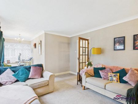 3 bedroom semi-detached house to rent - Photo 4