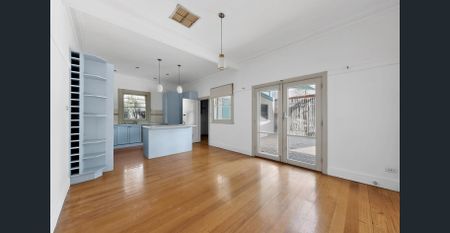 Family Comfort with Space, Light & Lifestyle, Recently updated with new carpets and paint throughout! - Photo 4