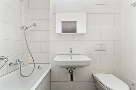 quartier résidentiel ensoleillé dans un environnement adapté aux enfants - Photo 4