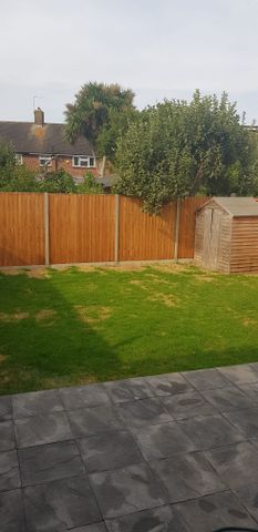 2 Double bedroom ground floor maisonette with garden - Photo 5