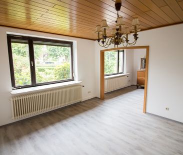 Familienhaus, 5 ZKB, ca. 200m2 WF/NF, EBK, Wintergarten, Garten, Ca... - Foto 1