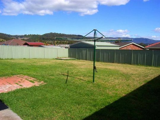 FAMILY HOME - ALBION PARK RAIL - Photo 1