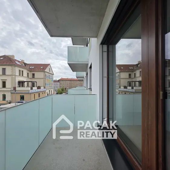 Pronájem nového bytu 2+kk s lodžií a garážovým stáním v Olomouci, tř. Jiřího Pelikána - Fotografie 1