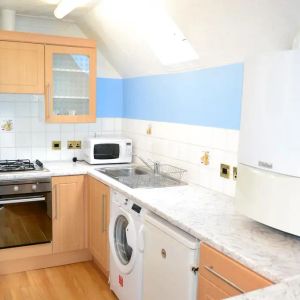 Studio to rent - Photo 2