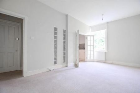 1 Bed Flat, Evering Road, E5 - Photo 2