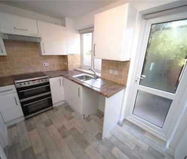 2 bedroom end of terrace house to rent - Photo 1