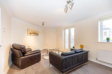 2 bedroom apartment to rent - Photo 2