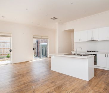 Thinking of selling? Contact our agent - Photo 4