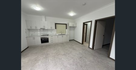 Brand-New 3 Bedroom Granny Flat - Photo 4