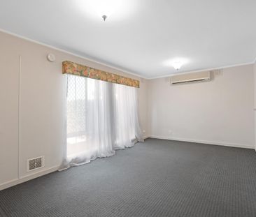 9C Shalford Way - Photo 3