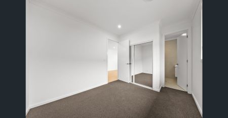 Brand New Four Bedroom Home - Ducted Air Con, Alfresco, Garage, 2 x Living - Photo 4