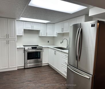 For Lease - 546 Sherin Drive, Oakville, Ontario - Photo 2