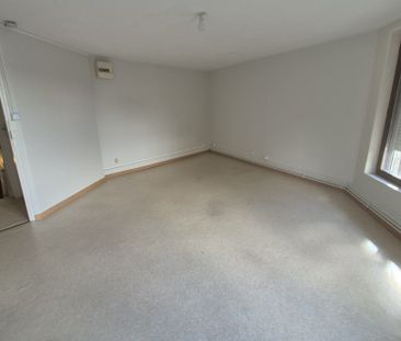 Location Appartement 3 pièces 76m² MAUBEUGE 59600 - Photo 1