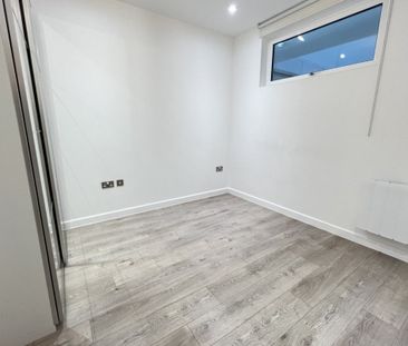 Edinburgh House - Photo 2