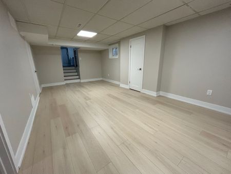 For Lease - 467 Fendalton Street, Mississauga, Ontario - Photo 2