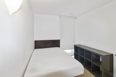 Apartment to Rent: Cardinal Building, Station Approach, UB3 - Photo 4