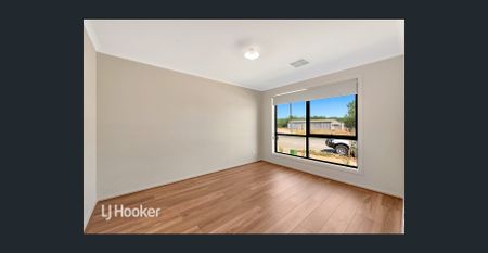 Brand New Living - Photo 4