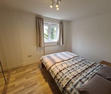 4 bedroom townhouse to rent - Photo 5