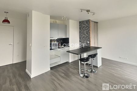 Apartment - Photo 2