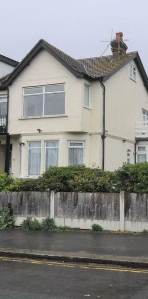 1 bedroom maisonette to rent - Photo 2