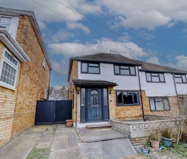 3 bedroom semi detached house to rent, - Photo 1