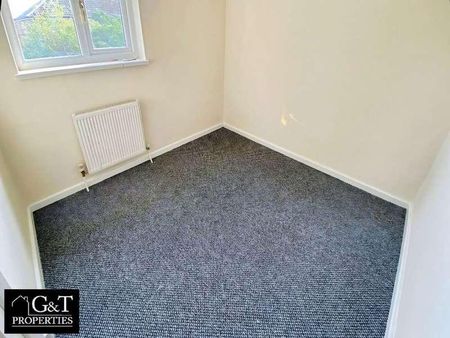 Queensway, Stourbridge, DY9 - Photo 3