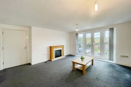 Alexander Square, SO50 - Photo 3