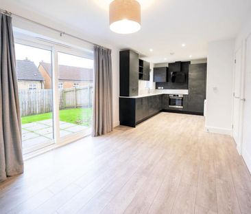 4 bedroom detached house to rent - Photo 5