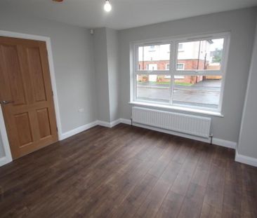 22 Weavers Court, Lurgan, Craigavon, BT66 8FB - Photo 2