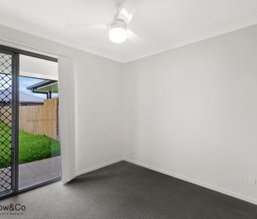 MODERN 2BED HOME WITH LARGE FULLY FENCED BACKYARD - Photo 4