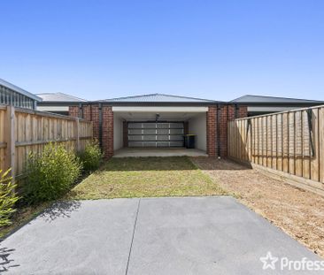 4 Harlequin Avenue, Deanside VIC 3336 - Photo 2