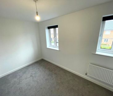 2 bedroom semi-detached house to rent - Photo 3