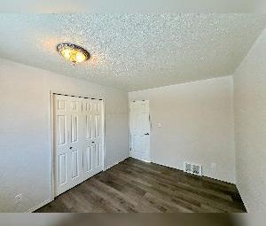 Parkland County 3 Bed 1.5 Bath Acreage Upper Suite - Photo 5