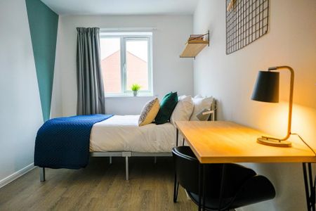 1 bedroom in a house share to rent - Photo 4