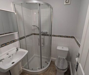 2 bedroom flat to rent - Photo 6