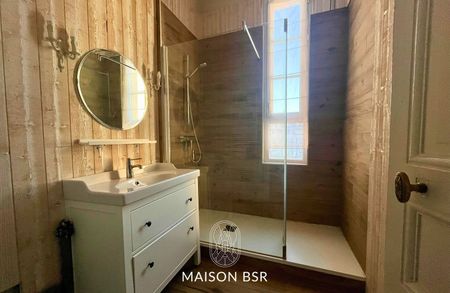 Marcelin, un appartement T5 rénové de standing - Photo 2