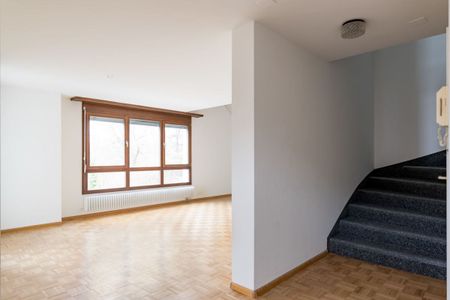 Moderne 2 1/2 Zimmer-Maisonette-Wohnung im Herzen von Binningen zu vermieten - Foto 5