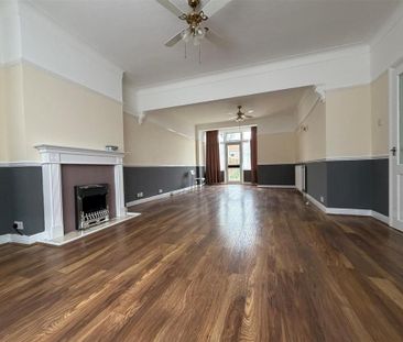 3 bedroom house to rent - Photo 3