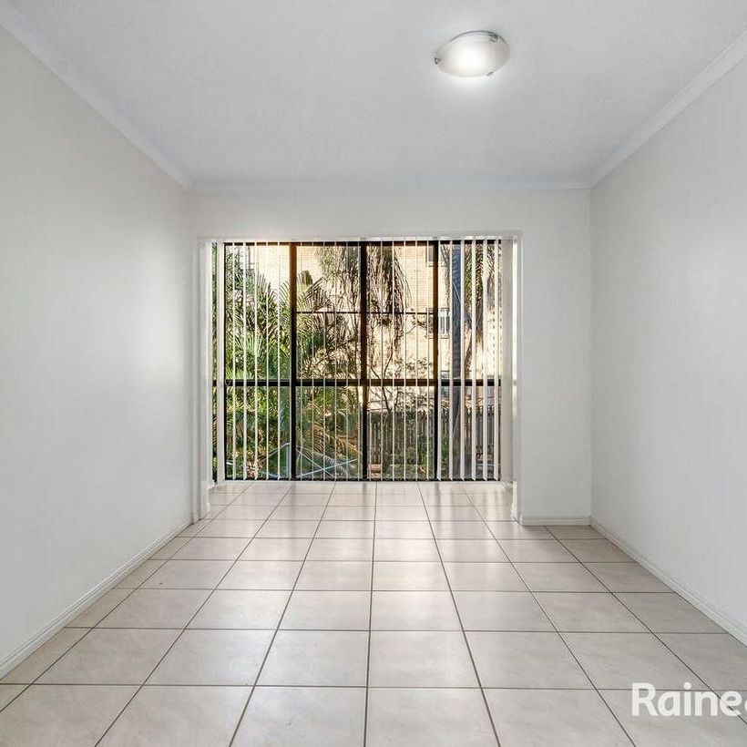 3/20 Holland Street, Toowong, QLD 4066 - Photo 1